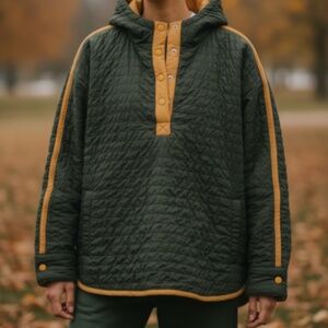 Women’s Oversized Quilted Snap Pullover - NWOT